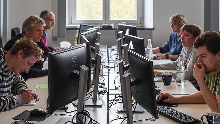 Hier wird überlegt, gerechnet und programmiert.