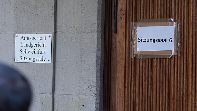 Der vierte Verhandlungstag vor dem Landgericht Schweinfurt gegen den Kopf der Gemeinschaft 'Go&amp;Change' an diesem Montag war kurz: Der Angeklagte Kai K. musste zum Zahnarzt gebracht werden.