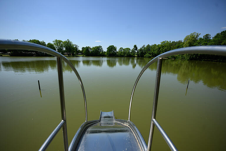 Sommerhighlight für die Kleinen ist sicher der Badesee in Sulzfeld. Schön gelegen mit viel Platz im Schatten. Sommerhighlight für die Kleinen ist sicher der Badesee in Sulzfeld. Schön gelegen mit viel Platz im Schatten. 