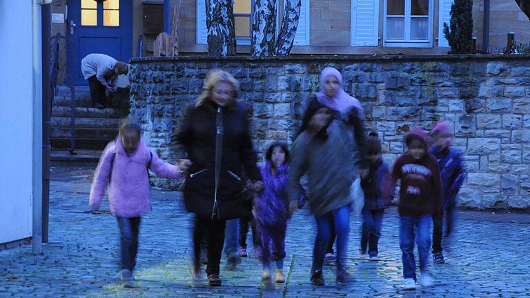 Die syrische Mama vom Amt: Siza Zaby hilft bei der Integration Die syrische Mama vom Amt: Siza Zaby hilft bei der Integration