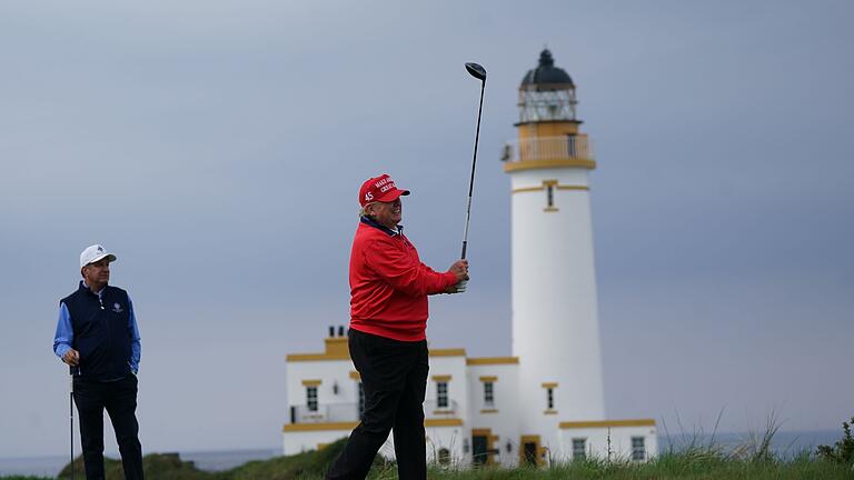 Wird König Charles zur britischen Trump(f)-Karte?       -  In Schottland entsteht derzeit ein weiterer Golfplatz Trumps. (Archivbild)