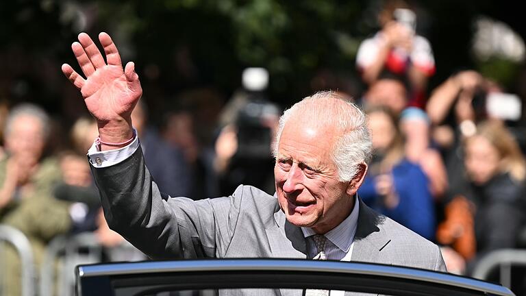 Nach Messerattacke in Southport       -  König Charles ist bald zwei Jahre im Amt. (Archivbild)