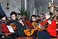 Im Wechsel mit dem Männerchor Thüngen zauberte das Zupf-Ensemble Lohr &ndash; hier mit dem Solisten Alexander Esgen vorne links &ndash; in der Wallfahrtskirche Mariabuchen eine stimmungsvolle Atmosphäre.