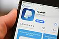 Die PayPal-App auf einem Handy.