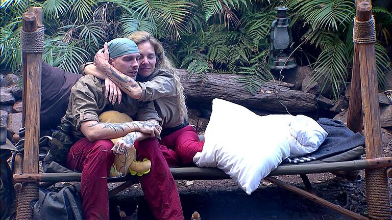 &bdquo;Ich bin ein Star – Showdown der Dschungel-Legenden&rdquo; - Tag 8       -  Emotionale Begegnungen im Dschungelcamp: Eric Stehfest und Danni Büchner nehmen an der RTL-Realityshow &bdquo;Ich bin ein Star – Showdown der Dschungel-Legenden&rdquo; teil.