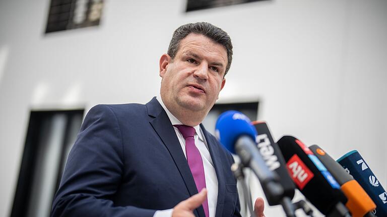 Heil zum Bürgergeld - Inflation gesunken: Hubertus Heil erklärt Nullrunde Heil zum Bürgergeld - Inflation gesunken: Hubertus Heil erklärt Nullrunde