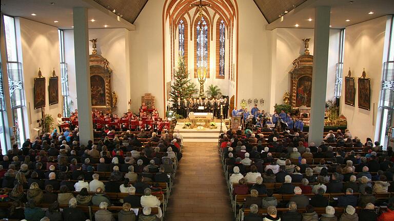 Die Pfarrgemeinde Retzbach veranstaltet nach Weihnachten ein Konzert mit Retzbacher Chören und Musikgruppen. Die Pfarrgemeinde Retzbach veranstaltet nach Weihnachten ein Konzert mit Retzbacher Chören und Musikgruppen.