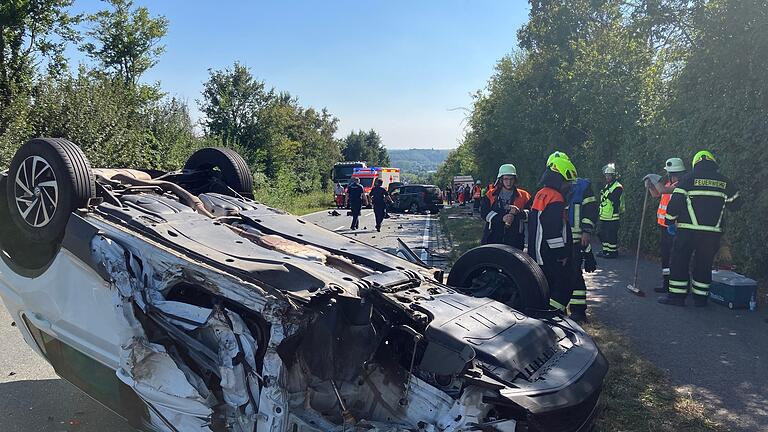 Mit solchen Bildern muss man als Katastrophenschützer zurechtkommen: Auch schwere Unfälle im Straßenverkehr zählen zum Einsatzgebiet von Jürgen Link.