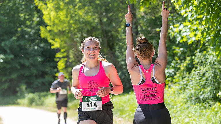 Der MainCity Run von Schweinfurt fand dieses Jahr am Samstag 14.05.22 nach langer Corona Pause erstmals am wunderschönen Baggersee von Schweinfurt statt. Rund 220 Teilnehmer nahmen beim 10 KM Lauf teil.