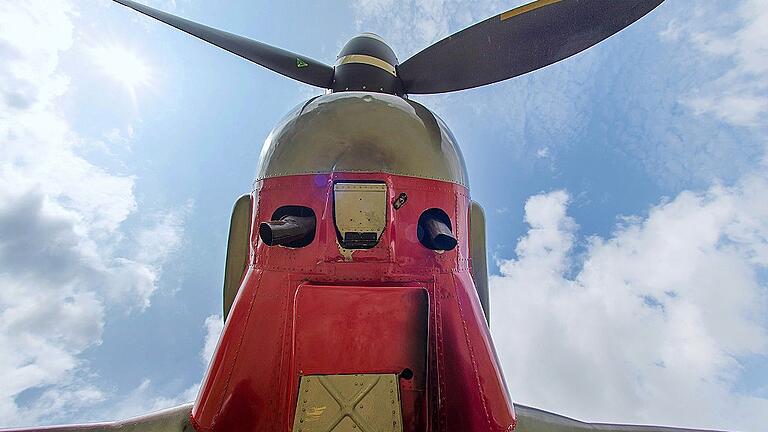 Der Propeller des Jagdbombers Der Propeller des Jagdbombers