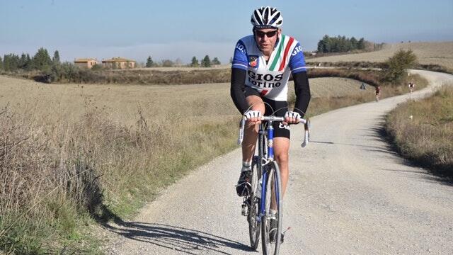 Autor Stefan Kritzer unterwegs auf den Strade Bianche mit einem italienischen Rennrad aus dem Jahre 1982.&nbsp;