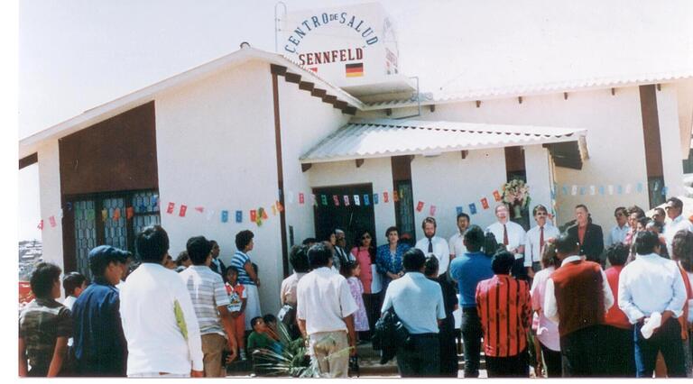 In Cochabamba in Peru trägt das Gesundheitszentrum den Namen Sennfeld.&nbsp;