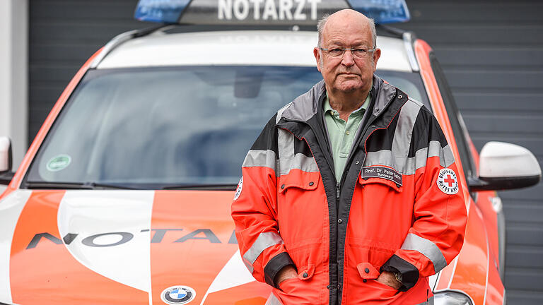 Olympia-Terror: Die dramatischen Stunden von München       -  Der Würzburger Notfallmediziner Peter Sefrin ist auch mit 76 Jahren noch im Dienst. Einen seiner schlimmsten Einsätze erlebte er als junger Mediziner während der Olympischen Spiele 1972 in München: den Anschlag palästinensischer Terroristen.