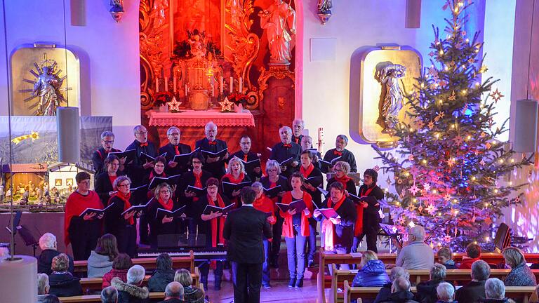 Auch die sechste Auflage des Winterkonzerts in der Stammheimer Pfarrkirche St. Bartholomäus erfreute sich bei den begeisterten Zuhörern größter Beliebtheit. Der gastgebende Chor des Gesangvereins Stammheim unter der Leitung von Nico Heilmann setzte unter anderem mit dem bekannten Spiritual &quot;Oh happy Day&quot; einen Glanzpunkt in dem eineinhalbstündigen Programm.