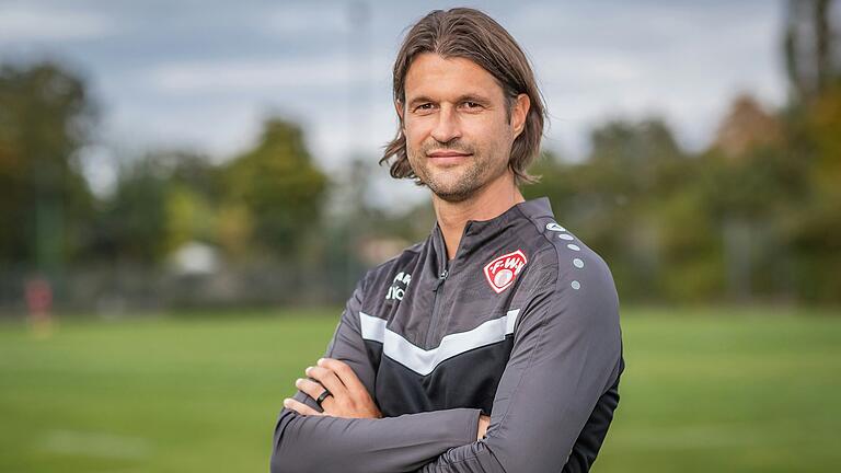 Der neue Trainer Martin Lanig trifft am Samstag in seinem ersten Spiel als Trainer der Würzburger Kickers auf den TSV Aubstadt.