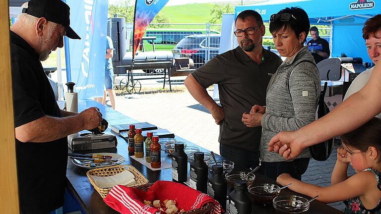 Bei Grilando fanden Vorführungen auf Gasgrills verschiedener Hersteller statt.