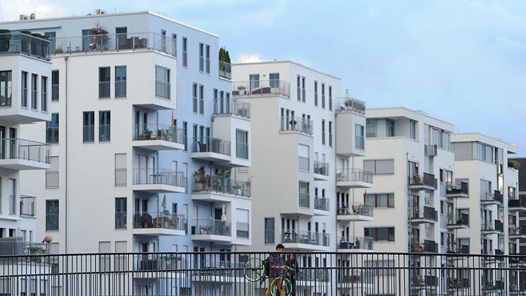 Wohnhaus in Frankfurt/Main - Was sich mit der neuen Erbschaftssteuer 2023 verändert. Wohnhaus in Frankfurt/Main - Was sich mit der neuen Erbschaftssteuer 2023 verändert.