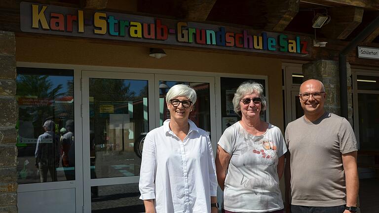 Zusammenarbeit im Sinne der schulischen Förderung von Kindern (von links): Eva-Maria Werner (Leiterin der Grundschule in Salz), Cordula Krauß und Markus Till (Leiter der Erziehungsberatung des Kreiscaritasverbandes).