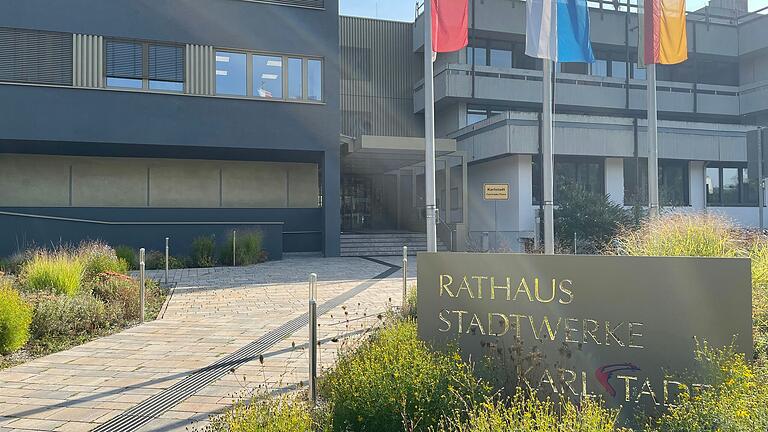 Nach der Durchsuchung im Rathaus überprüfte die Stadtverwaltung auch ihre internen Abläufe. Nach der Durchsuchung im Rathaus überprüfte die Stadtverwaltung auch ihre internen Abläufe.