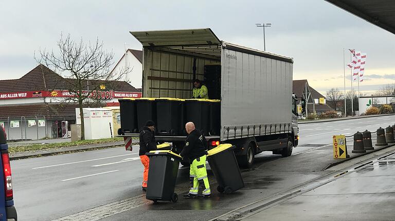 Ende 2019 wurden die Gelben Tonnen im Landkreis Haßberge ausgeliefert, so wie hier in der Kreisstadt Haßfurt. Viele sehen die Tonne als Hauptgrund für die steigenden Müllgebühren. Wilfried Neubauer vom Abfallwirtschaftsbetrieb bestreitet das.