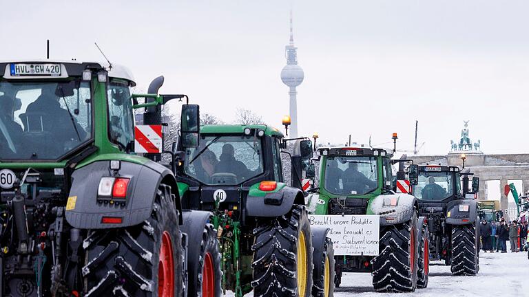 Bauernproteste - Berlin.jpeg       -  Traktoren auf dem Weg zum Brandenburger Tor: Warum protestieren Landwirte derzeit?