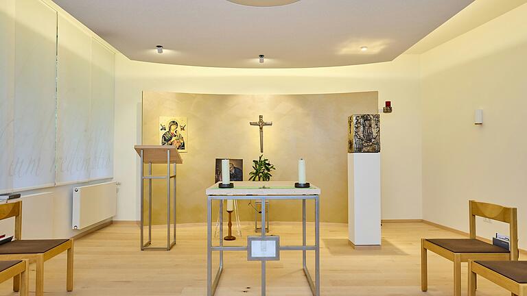 Hell und einladend: Die Kapelle wurde erst vor kurzem aufwändig renoviert. Hell und einladend: Die Kapelle wurde erst vor kurzem aufwändig renoviert.