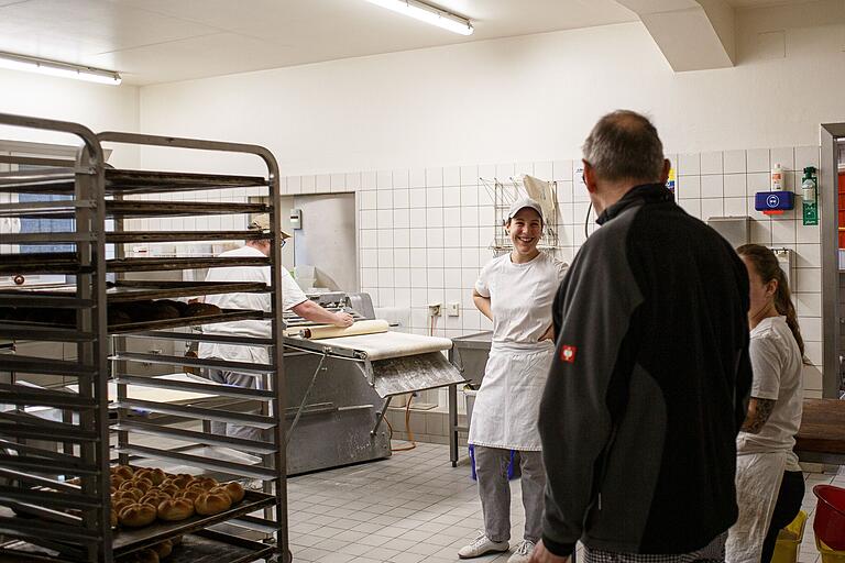 Yvonne in der Klosterbäckerei.