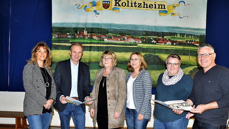 Die Hauptbeteiligten an dem integrierten Planungsprozess Pädagogik- Architektur-Raumausstattung für die neue Grundschule Kolitzheim (von links): Rektorin Michaela Kirchner, Bürgermeister Horst Herbert, Karin Doberer (Lernlandschaft), Konrektorin Jana Niedermeyer, Elternbeiratsvorsitzende Sandra Wiegand und Architekt Benedikt Gerber.