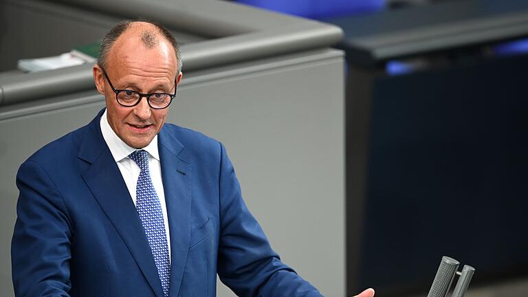 Bundestag       -  Unionsfraktionschef Merz antwortet auf Scholz' Regierungserklärung