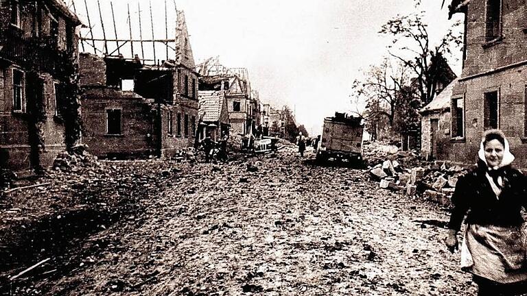 Ein Bild aus schweren Zeiten: Oberndorf nach einem Bombenangriff im Zweiten Weltkrieg.