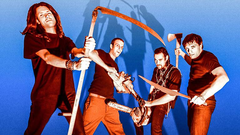 Ein beliebtes Projekt waren die Fotosessions mit Kurt Rienecker: Für viele Jugendbands war es eine gute Gelegenheit, Bandfotos anzufertigen, so wie 'Oxnkiller' im Jahr 2001. Ein beliebtes Projekt waren die Fotosessions mit Kurt Rienecker: Für viele Jugendbands war es eine gute Gelegenheit, Bandfotos anzufertigen, so wie 'Oxnkiller' im Jahr 2001.