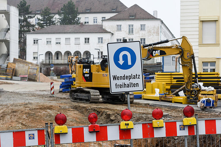 Viel muss im Untergrund saniert werden: Das kilometerlange Tunnelsystem mit unzähligen Leitungen ist teilweise fast 100 Jahre alt. Viel muss im Untergrund saniert werden: Das kilometerlange Tunnelsystem mit unzähligen Leitungen ist teilweise fast 100 Jahre alt.