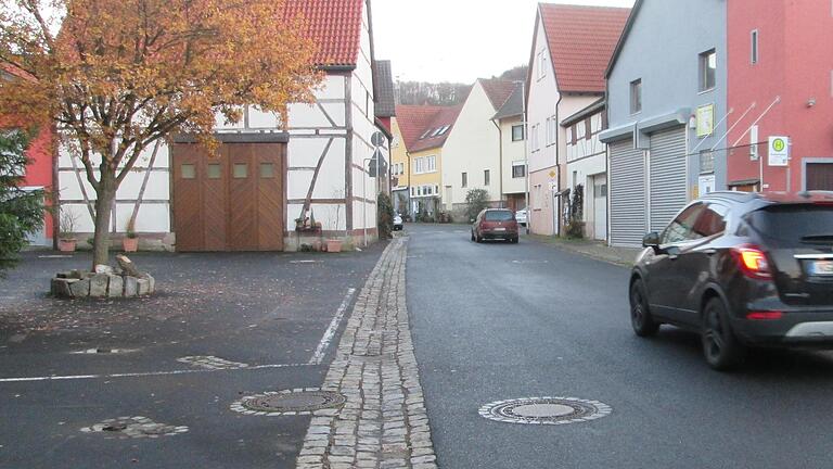 Beim Umbau und der Neugestaltung des Machtilshausener Dorfplatzes und der Kapellenstraße sollen die Bürger sollen mitreden können am 29. Juni und 7. August.       -  Beim Umbau und der Neugestaltung des Machtilshausener Dorfplatzes und der Kapellenstraße sollen die Bürger sollen mitreden können am 29. Juni und 7. August.