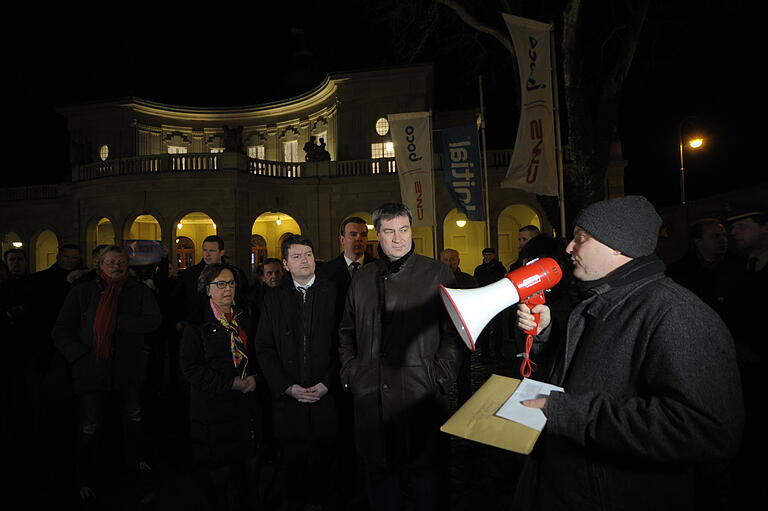 Markus Söder, damals noch nicht Ministerpräsident, war im Januar Festredner beim Neujahrsempfang von CSU und JU Bad Kissingen. Empfangen wurde er von einer Demo von Gegnern eines Nationalparks in der Rhön.