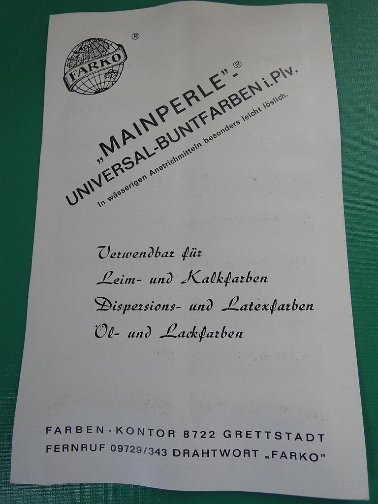 Das von Dresch gestaltete Firmen-Logo, die Weltkugel, verschwand zu einem Zeitpunkt, als die Firma containerweise Dispersionsfarben nach Saudi-Arabien lieferte. Es war nicht mehr zeitgemäß. Das von Dresch gestaltete Firmen-Logo, die Weltkugel, verschwand zu einem Zeitpunkt, als die Firma containerweise Dispersionsfarben nach Saudi-Arabien lieferte. Es war nicht mehr zeitgemäß.