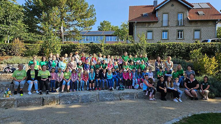 Die Teilnehmer am Spielfest des OGV Mainbernheim.