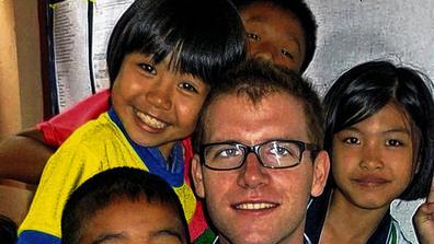 Klaus Kades (20, Halsheim) unterrichtet nach dem Abi für ein Jahr Grundschüler in Thailand.Foto: Kades Klaus Kades (20, Halsheim) unterrichtet nach dem Abi für ein Jahr Grundschüler in Thailand.Foto: Kades