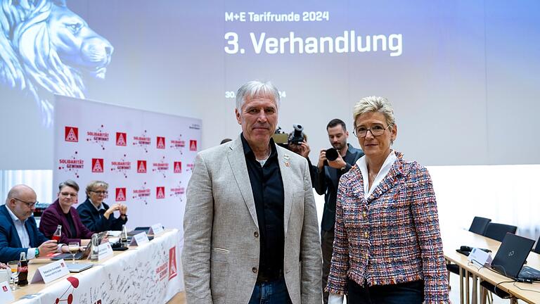 3. Tarifverhandlungsrunde bayerische Metall- und Elektroindustrie       -  Die Tarifpartner in Bayern laufen sich warm für einen Pilotabschluss.