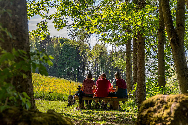 &nbsp;Ideal für eine Pause ist die Rhönklubhütte Simmershausen.