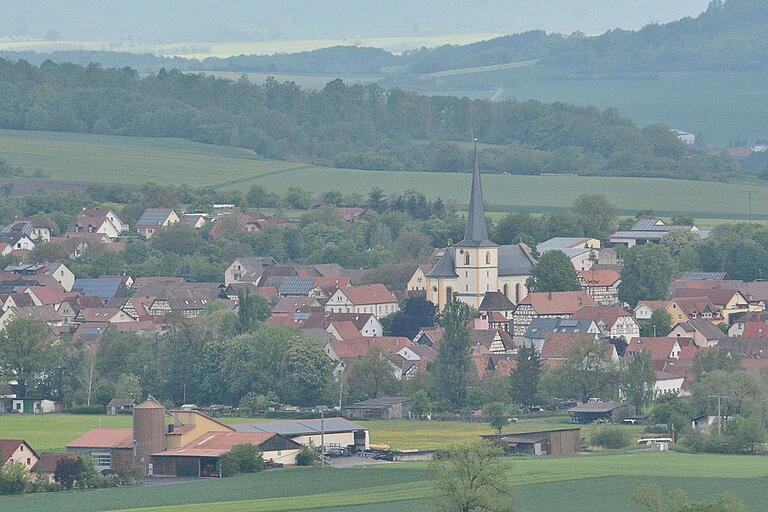 Windräder sind nach Meinung der Bevölkerung unerwünscht und würden das Landschaftsbild verschandeln. Windräder sind nach Meinung der Bevölkerung unerwünscht und würden das Landschaftsbild verschandeln.