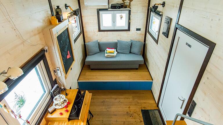Leben auf engstem Raum: Im Bild ist ein Tiny House in Rieden bei Hausen/Würzburg zu sehen. Leben auf engstem Raum: Im Bild ist ein Tiny House in Rieden bei Hausen/Würzburg zu sehen.
