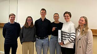 Im Bild von links: Linus Grebner, Leonie Starek, Bastian Schemmel, Anne Steyer, Lena Kundmüller, Julia Hammer.