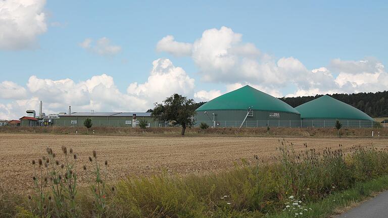 Kapazitäten frei: Mit dem bestehenden Ostheimer Nahwärmenetz, das die Abwärme von der Biogasanlage in der Willmarser Straße bezieht (Foto), könnten noch deutlich mehr Anschlussnehmer versorgt werden.