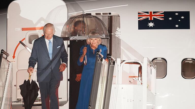 Britisches Königspaar in Australien       -  Zuletzt landete 2011 ein australisches Staatsoberhaupt in Australien - damals war es Charles' Mutter Queen Elizabeth II.