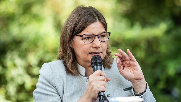 Die Bundestagsabgeordnete Manuela Rottmann kandidiert am Wochenende beim Bundesparteitag der Grünen als Schatzmeisterin.