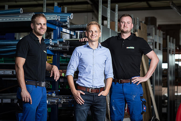 Beispiel für variable Arbeitszeitverkürzung: Hannes und Franz Brückner (von links) und Mitarbeiter Max Winkelmeier von der Brückner Haustechnik GmbH in Erlenbach (Lkr. Main-Spessart). Beispiel für variable Arbeitszeitverkürzung: Hannes und Franz Brückner (von links) und Mitarbeiter Max Winkelmeier von der Brückner Haustechnik GmbH in Erlenbach (Lkr. Main-Spessart).