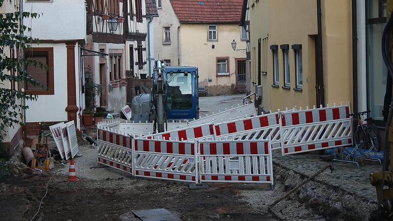 Im Lohrer Fischerviertel wurden Anschlüsse an den Kanal erneuert. Um die Abrechnung der Arbeiten mit Anwohnern bahnt sich ein Rechtsstreit an.&nbsp;