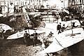 Todbringende Maschinen: In der Ludwigshalle, der ehemaligen Bahnhofshalle, fand im Sommer 1917 eine Ausstellung mit Kriegsflugzeugen statt.