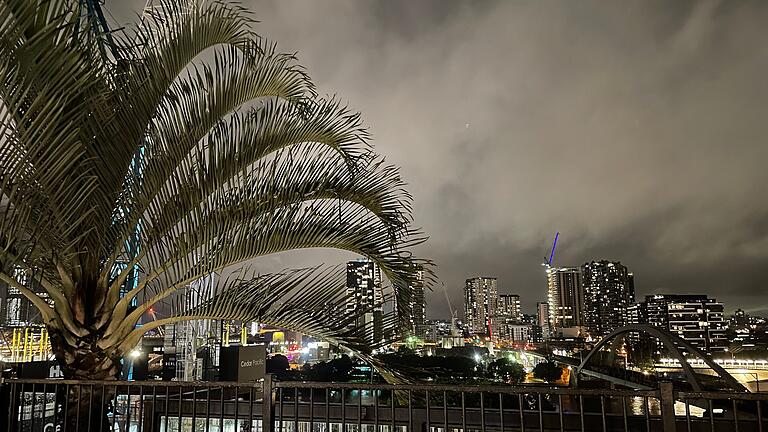 Los ging es in Brisbane, der drittgrößten Stadt Australiens. Los ging es in Brisbane, der drittgrößten Stadt Australiens.