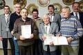 Ehrungen beim Wenkheimer Schützenverein: Im Bild (von links) Michael Buhlmann (Oberschützenmeister), Bernhard Bauer, Hubert Bauer, Emil Baunach (Ortsvorsteher), Werner Hörner, Gerald Bauer (stellvertretender Vorsitzender), Werner Döpfert und Bürgermeister Otmar Dürr. Es fehlen Alois Blatz und Albert Seubert.